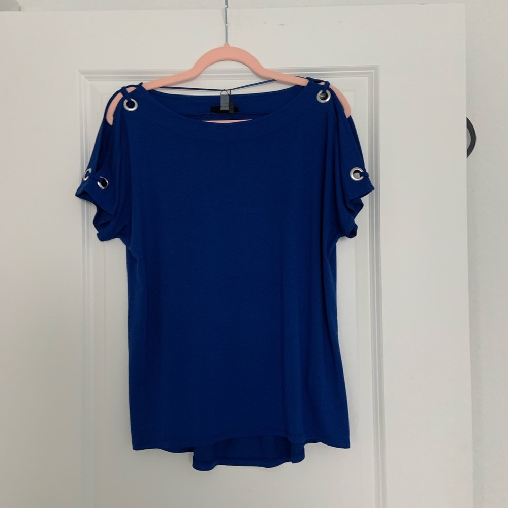 NWT Cable & Gauge Blue Short Sleeve Blouse Size M